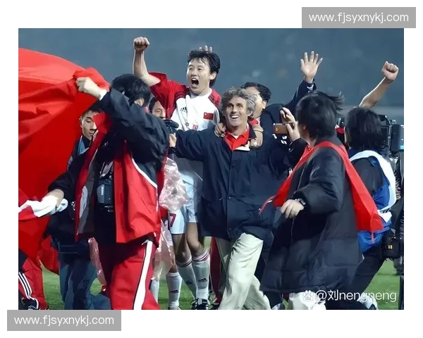 中国足球历史性突破夺世界杯冠军引发全国狂欢热潮 中国足球历史性突破夺世界杯冠军引发全国狂欢热潮